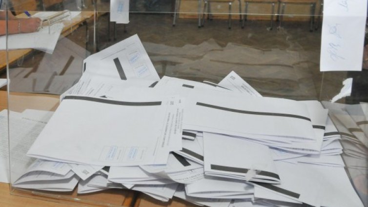 Който е в чужбина за вота, гласува без предварително заявление