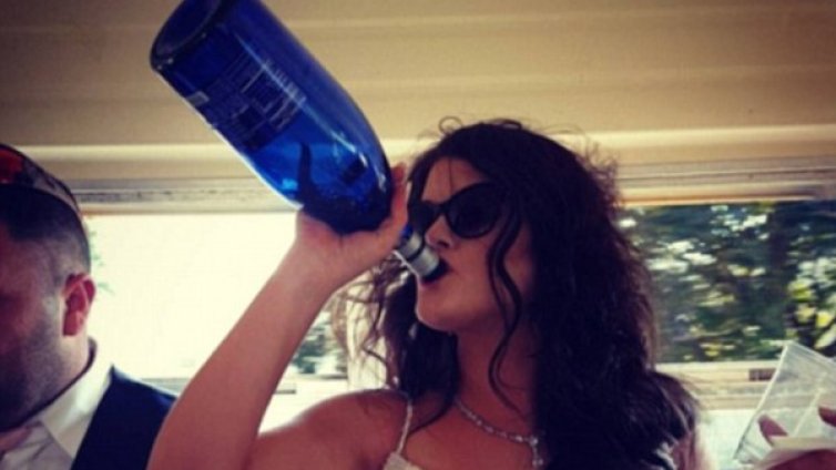 Снимки, достойни за най-грозния сватбен албум 