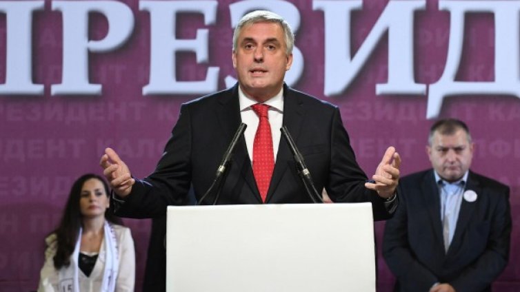 Калфин гласува за президента, който ще донесе спокойствие