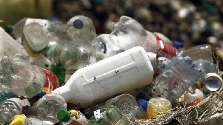 Затвориха два нелегални цеха за найлонови торбички