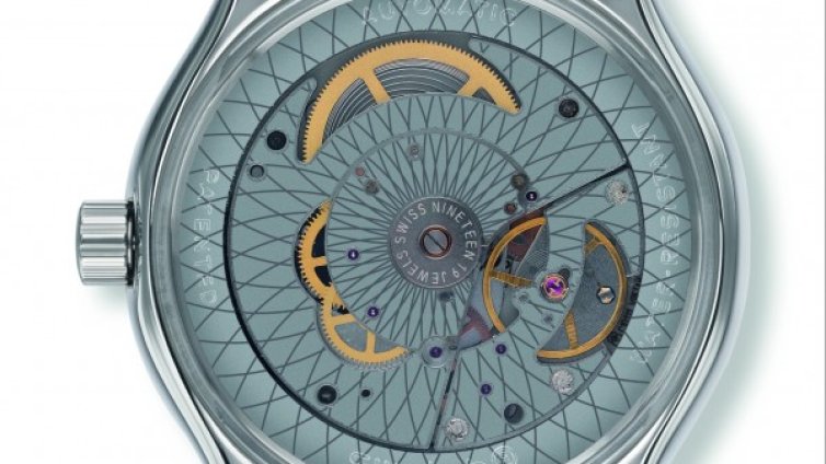 Новият часовник на Swatch – 51 елемента съвършенство!