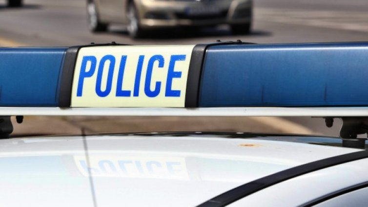 Друже, спипаха те пийнал! Чакай, ще те спася! 