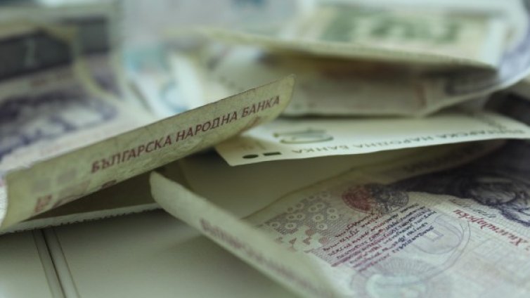 В капана на ало измама: Шуменка метна 4200 лева