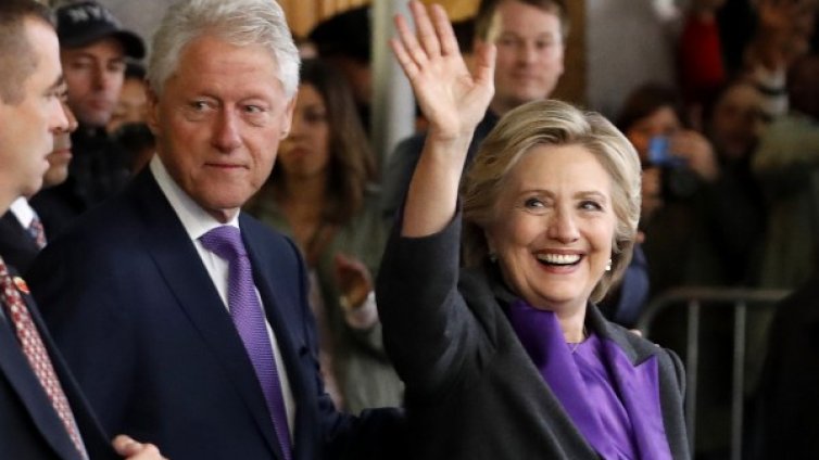 2 млн. американци искат колегията да гласува за Клинтън