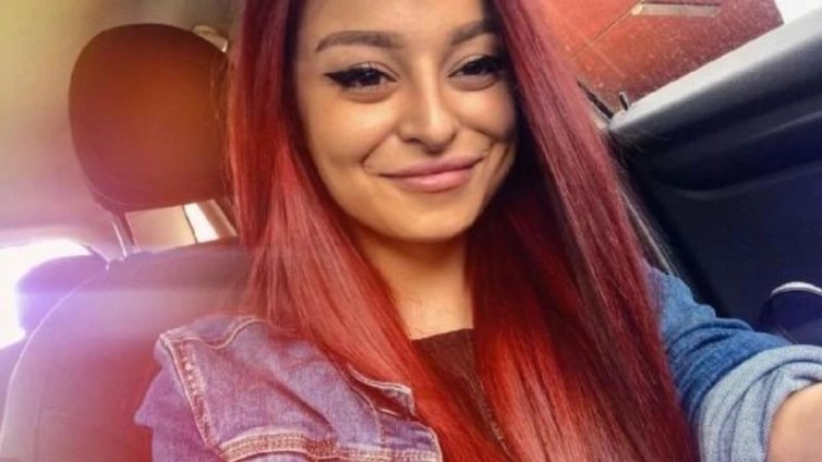 Любимата дъщеря на Ахмед Доган е част от екипа на нов хитов сериал 