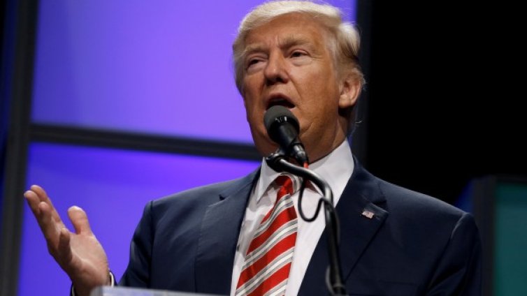 Доналд Тръмп се отказва от заплатата си