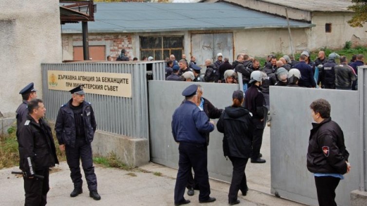 Воеводите повеждат протест срещу бежанците в Харманли 