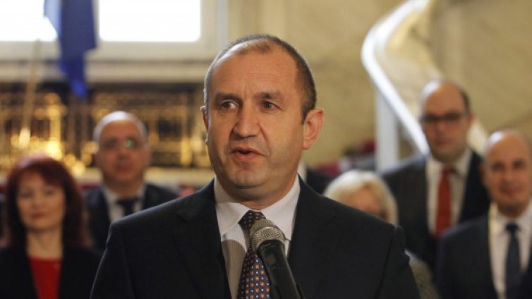 За ген. Радев криза няма: Няма място за драматизация!