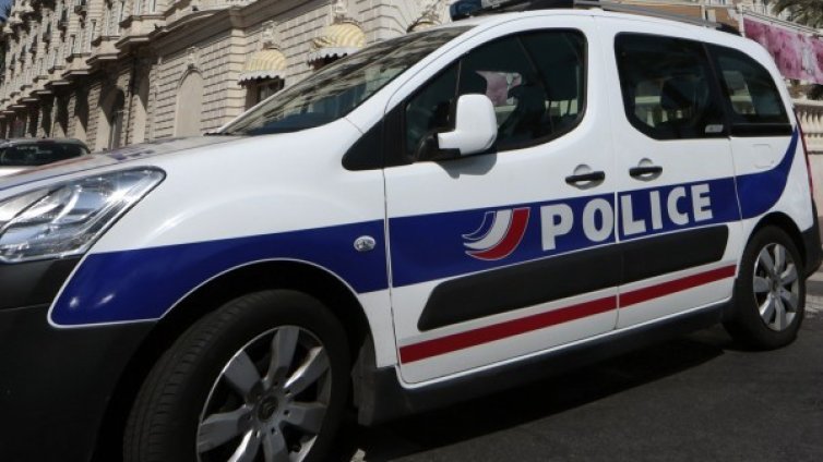 Заподозрените за осуетения атентат във Франция в ареста