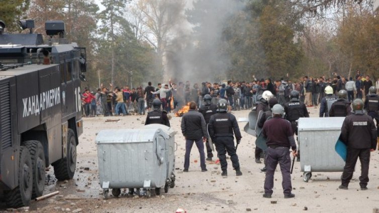 Конфликти като в Харманли тлеят и на други места 