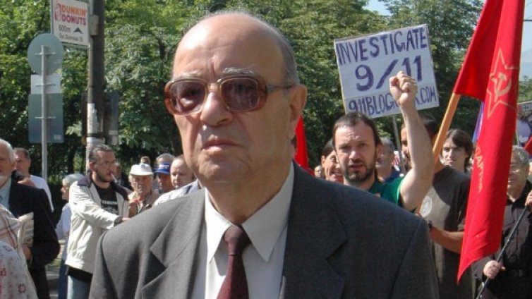 In memoriam: Отиде си видният антифашист Велко Вълканов
