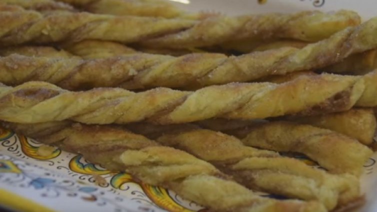 Рецептата Dnes: Тестени пръчици с канела