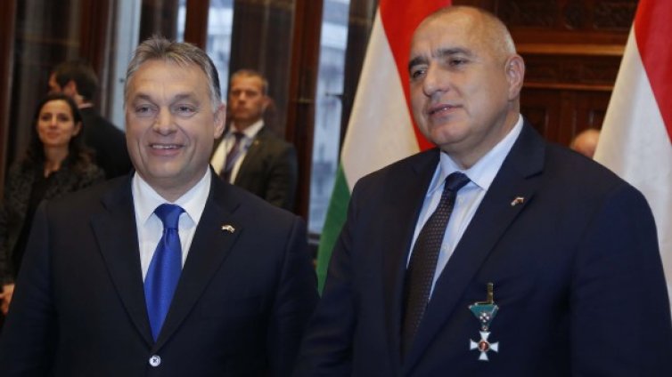 Борисов награден от Орбан с престижна унгарска награда