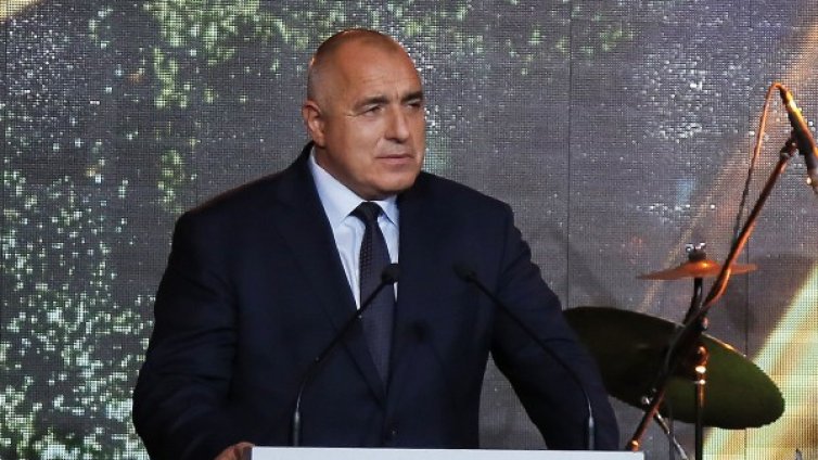 Борисов: Няма да се подведем по всеобщата лудост!