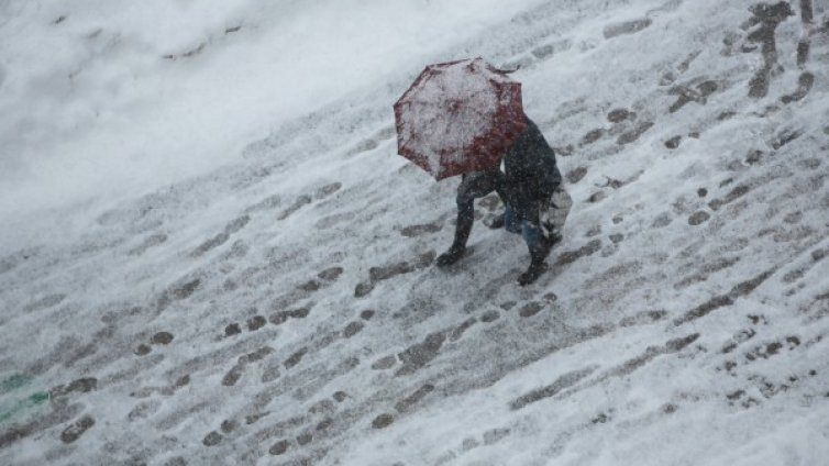 42 бездомници настанени в Кризисен център заради студа