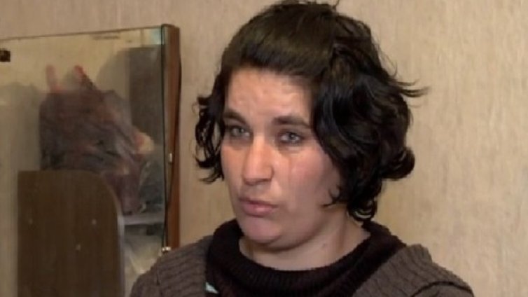 Взеха детето на бедна българка, дадоха го на ромка