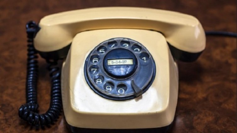 Телефонният измамник &ndash; неспособен на емпатия "нарцис"