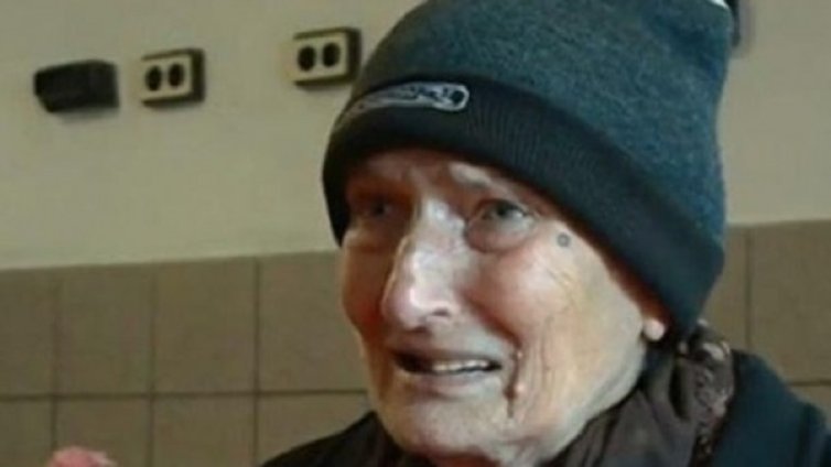 Баба Донка "нахрани" със 125 бона апашите, сега няма какво да яде
