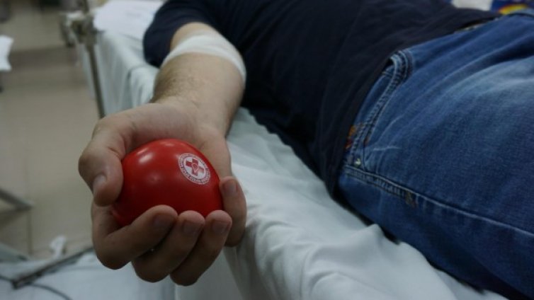 Годишно бракуваме близо 13 000 литра кръв