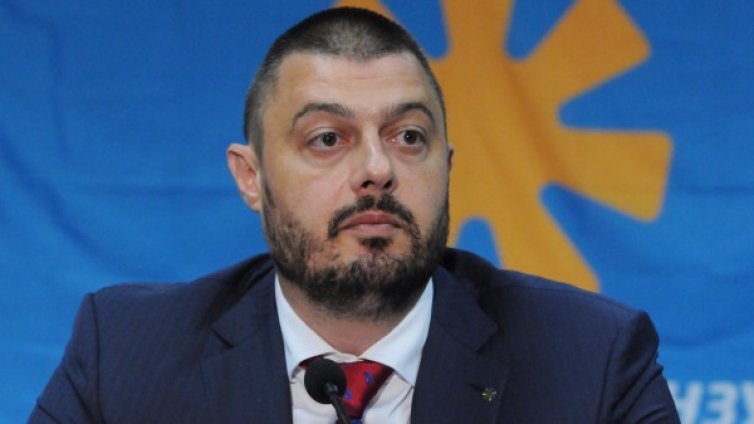 Бареков закрива "България без цензура", но открива...