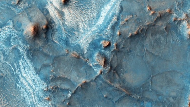 Младата планета Марс е била по-гореща и по-влажна