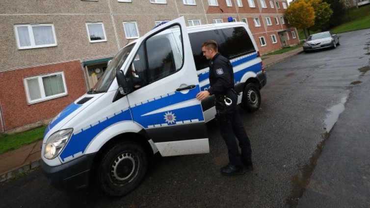 Меле между бежанци в Германия - с ранени и арестувани