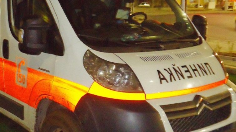 Скандал между колеги завърши с един наръган в болница