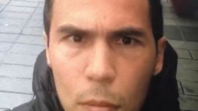 Нападателят от Истанбул може би се укрива в чужбина