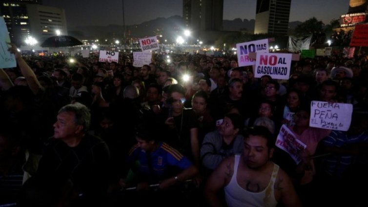 Протести в Мексико прераснаха в смъртоносно насилие