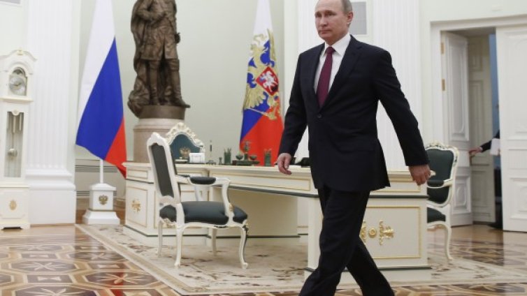 Путин: Да не мислите, че службите ни тичат след US милиардери?