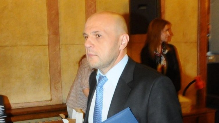 ГЕРБ отвръща на удара: Няма загубени европари