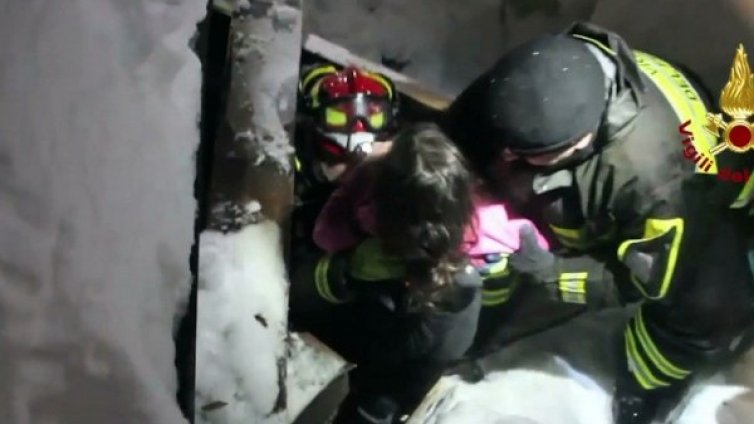 Вече няма признаци на живот в хотела ковчег в Италия 