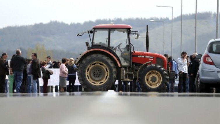 Превозвачи се заканват: Без гръцки стоки при блокада!