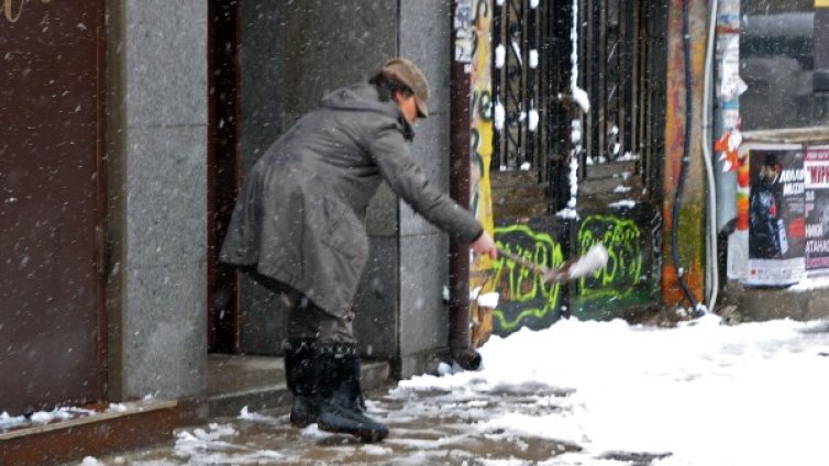 Заради леда: 1600 души за седмица в "Пирогов"