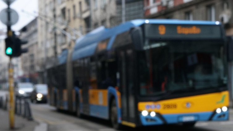 Градският транспорт в София с празнично разписание за Великден