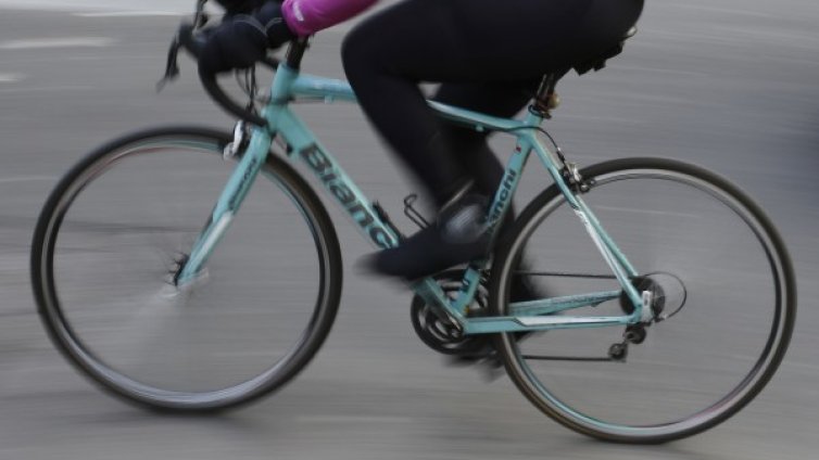 Китаец навъртя 500 км. на колело... в грешната посока