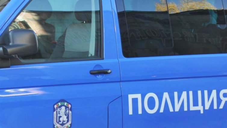 Без срам: Наглеци взеха кутия с дарения за болно дете 