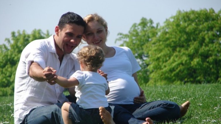 Наднорменото тегло и цигарите увреждат мъжката плодовитост 