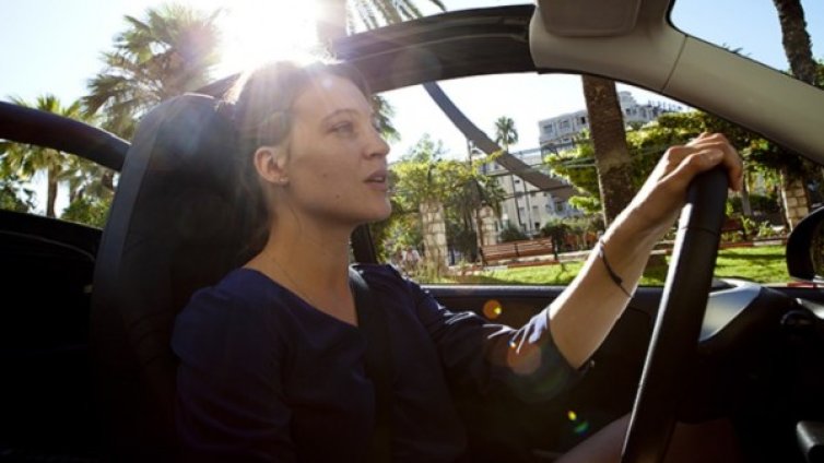Платете с Visa за своя Europcar автомобил