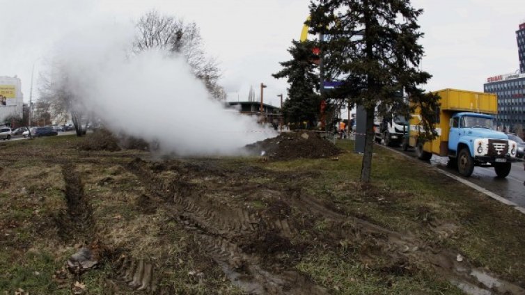 ЧЕЗ: Не токов удар остави софиянци без парно!