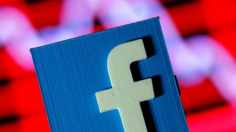 Интимности, които не трябва да споделяте във Facebook