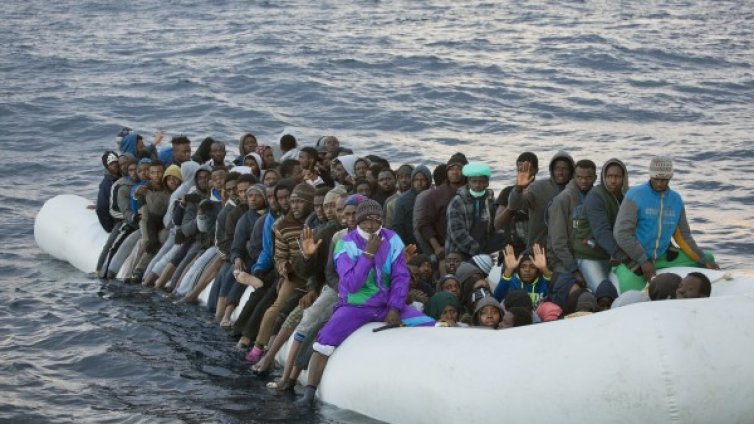 13 000 мигранти влезли в Европа по море от януари