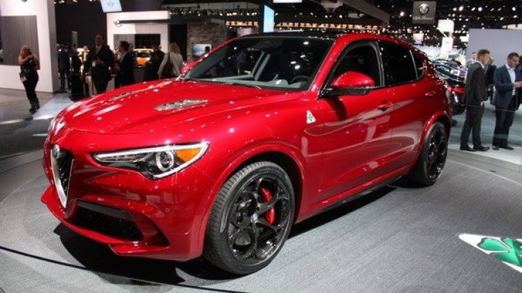 Alfa Romeo готви нови 2 кросоувъра