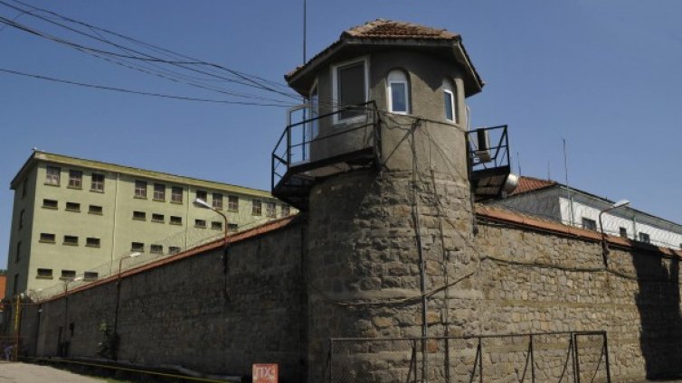 Заради избягалия Ендрев проверяват затвора в Пловдив 