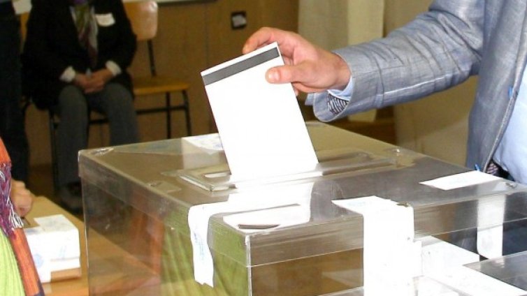 По 64 лв. взимат шефове на СИК, за да броят бюлетини