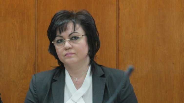 Нинова не иска да "пляска" с Борисов, а да дебатира