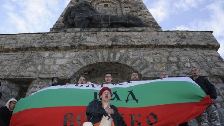 Движението около връх Шипка е ограничено