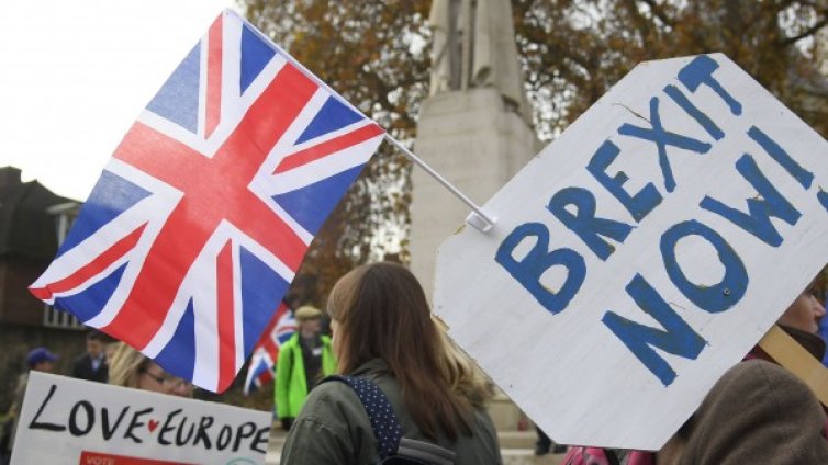 Надежди в Лондон: Brexit без да се плати на ЕС?
