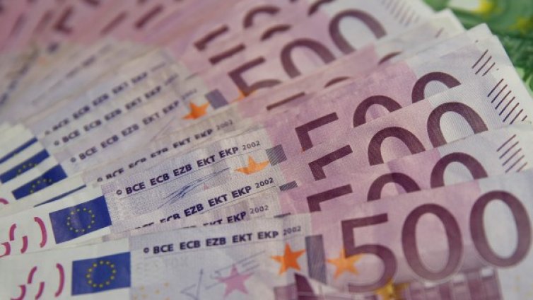 Ах, това евро! Експерти зоват за влизане в еврозоната