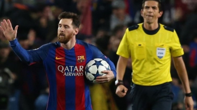 Писаха висока оценка на съдията от Барса &ndash; ПСЖ